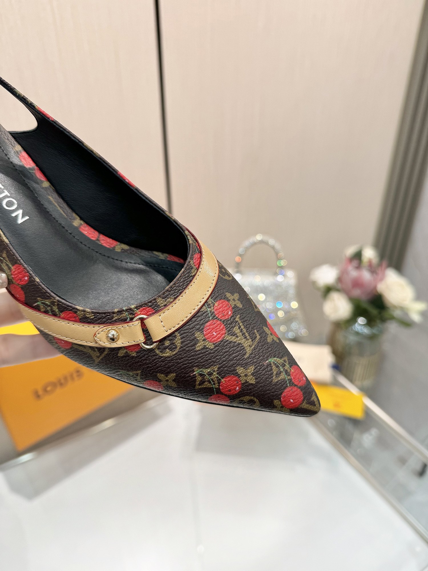 Women's high heels